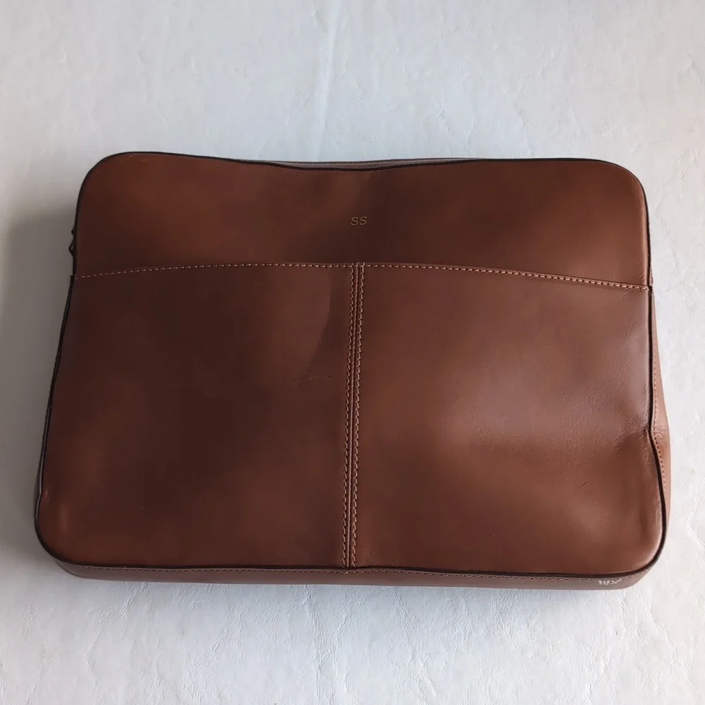MARK & GRAHAM Leather Laptop Zippere Case Sleeve in Camel Colorway